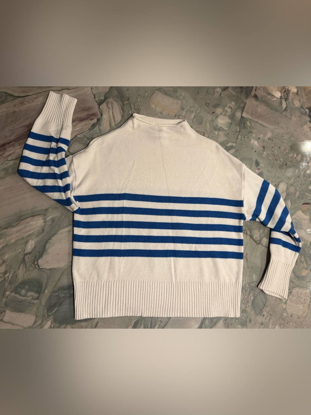 Truth by Republic white and blue striped mock cowl sweater Large